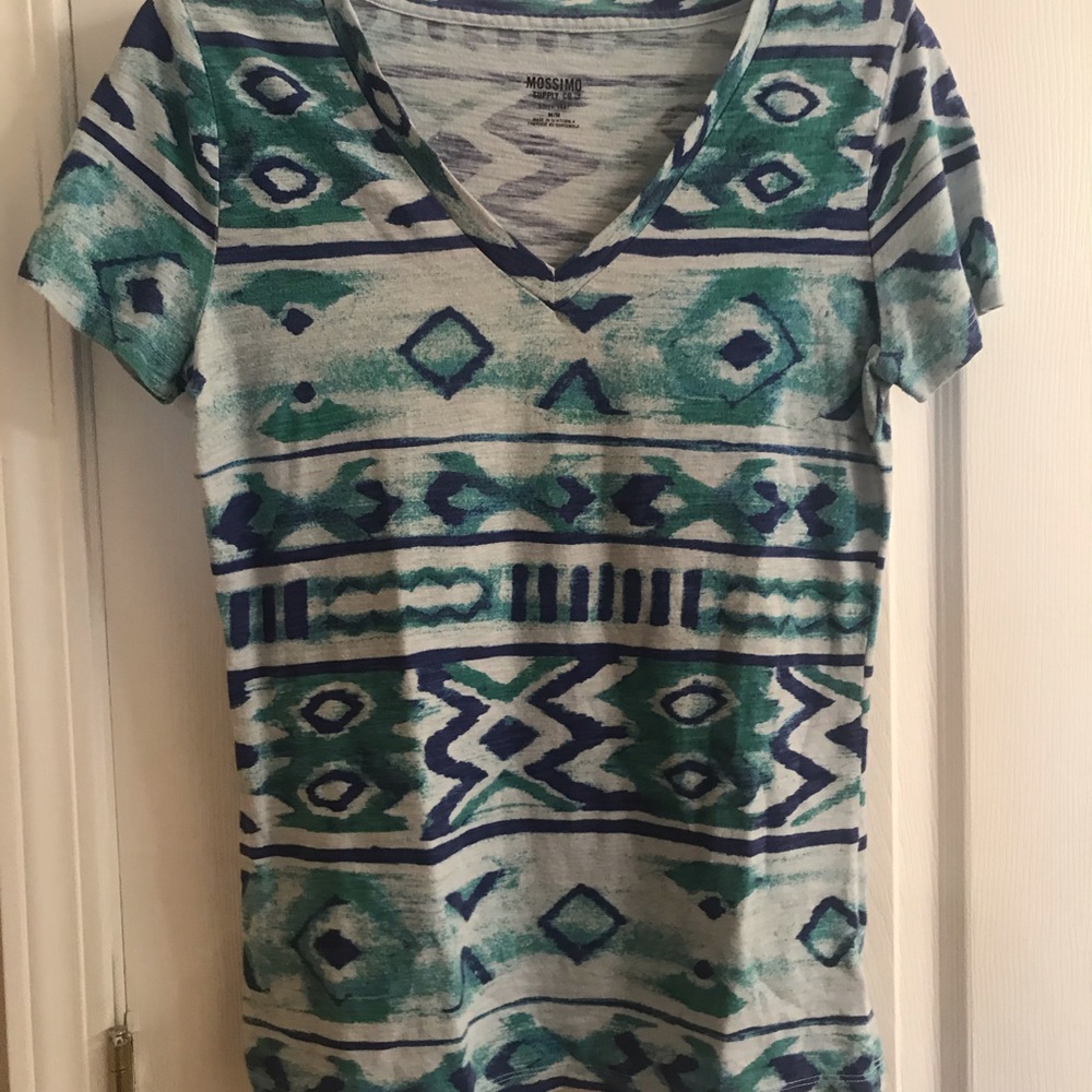 V neck tshirt